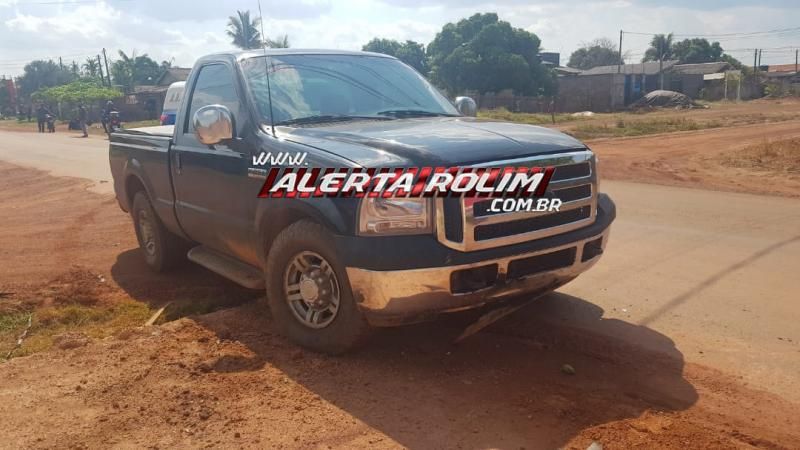 Acidente envolvendo moto e caminhonete foi registrado neste sábado em Rolim de Moura Acidente envolvendo moto e caminhonete foi registrado neste sábado em Rolim de Moura