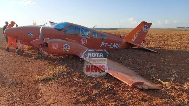ATUALIZADA - Bombeiros do GOA de RO realizam pouso de emergência em estrada de plantação na área rural de Vilhena - Vídeo ATUALIZADA - Bombeiros do GOA de RO realizam pouso de emergência em estrada de plantação na área rural de Vilhena - Vídeo