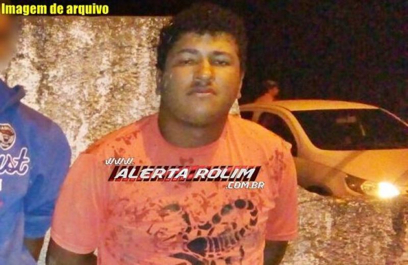 Carro furtado em Rolim de Moura e produtos furtados em Ministro Andreazza foram recuperados pela PM do 10º Batalhão; dois suspeitos foram presos em flagrante Carro furtado em Rolim de Moura e produtos furtados em Ministro Andreazza foram recuperados pela PM do 10º Batalhão; dois suspeitos foram presos em flagrante