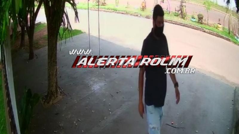 CG Titan foi furtada no bairro São Cristóvão em Rolim de Moura nesta tarde de sábado; assista ao vídeo CG Titan foi furtada no bairro São Cristóvão em Rolim de Moura nesta tarde de sábado; assista ao vídeo