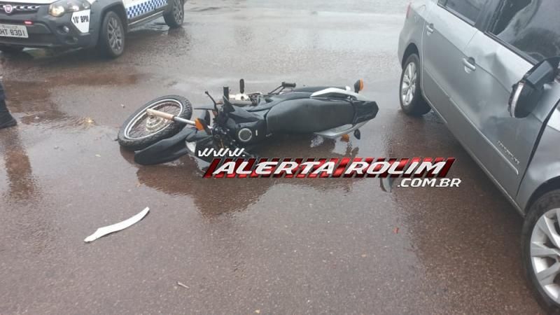 Colisão entre carro e moto resulta em dois feridos nesta manhã de sexta-feira em Rolim de Moura Colisão entre carro e moto resulta em dois feridos nesta manhã de sexta-feira em Rolim de Moura