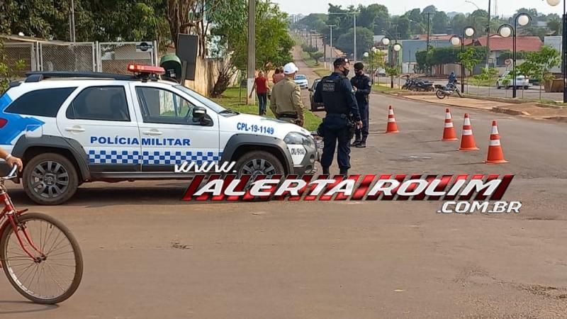 Colisão entre carro e moto resultou em vítimas nesta manhã de quarta-feira em Rolim de Moura Colisão entre carro e moto resultou em vítimas nesta manhã de quarta-feira em Rolim de Moura