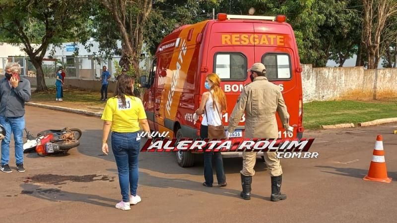 Colisão entre carro e moto resultou em vítimas nesta manhã de quarta-feira em Rolim de Moura Colisão entre carro e moto resultou em vítimas nesta manhã de quarta-feira em Rolim de Moura