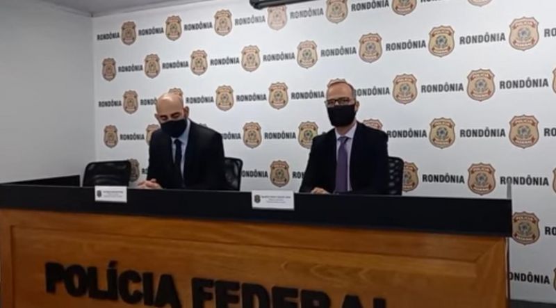 Em coletiva, Delegados dão informações sobre a operação Carga Prensada da Polícia Federal - Vídeo Em coletiva, Delegados dão informações sobre a operação Carga Prensada da Polícia Federal - Vídeo