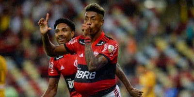 Flamengo vence e dá passo importante rumo a final da Libertadores