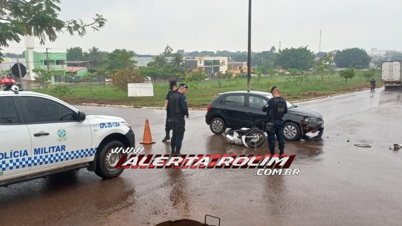 Mais um acidente de trânsito é registrado nesta manhã de sexta-feira em Rolim de Moura Mais um acidente de trânsito é registrado nesta manhã de sexta-feira em Rolim de Moura