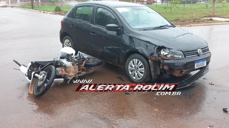 Mais um acidente de trânsito é registrado nesta manhã de sexta-feira em Rolim de Moura Mais um acidente de trânsito é registrado nesta manhã de sexta-feira em Rolim de Moura