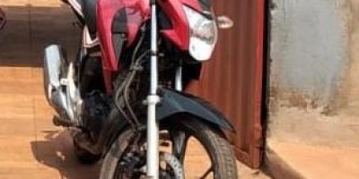 Moto, de morador de Rolim de Moura, que foi furtada em  Moto, de morador de Rolim de Moura, que foi furtada em