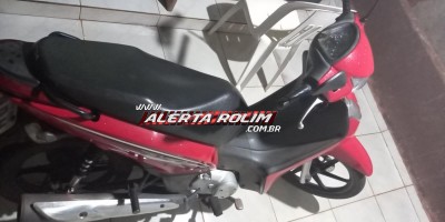 Moto roubada é encontrada por populares em Rolim de Moura Moto roubada é encontrada por populares em Rolim de Moura