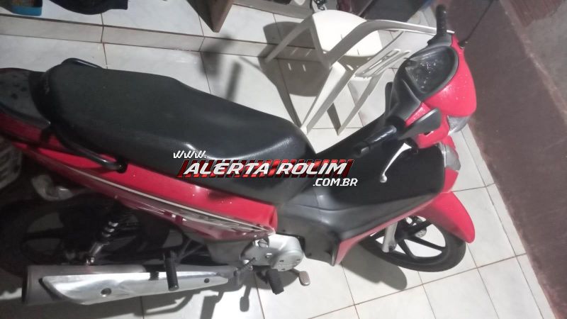 Moto roubada é encontrada por populares em Rolim de Moura