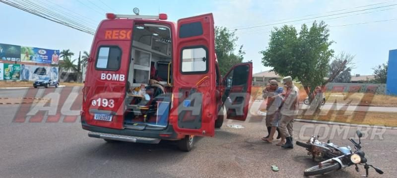 Pai e filho ficam feridos no primeiro acidente de trânsito do mês em Rolim de Moura Pai e filho ficam feridos no primeiro acidente de trânsito do mês em Rolim de Moura