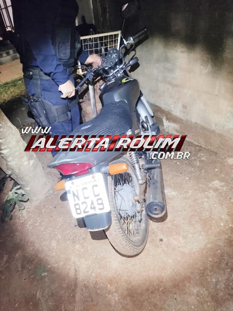PM recupera moto horas depois de ser furtada no bairro São Cristóvão em Rolim de Moura PM recupera moto horas depois de ser furtada no bairro São Cristóvão em Rolim de Moura