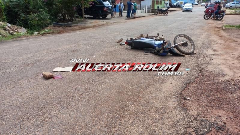 Motociclista é encaminhado a Cacoal após bater cabeça ao solo durante colisão com carro em Rolim de Moura Motociclista é encaminhado a Cacoal após bater cabeça ao solo durante colisão com carro em Rolim de Moura