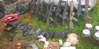 Vídeo: 25 bandidos do “Novo Cangaço”, que estavam fortemente armados morreram durante troca de tiros com a PM e PRF em Minas Gerais Vídeo: 25 bandidos do “Novo Cangaço”, que estavam fortemente armados morreram durante troca de tiros com a PM e PRF em Minas Gerais