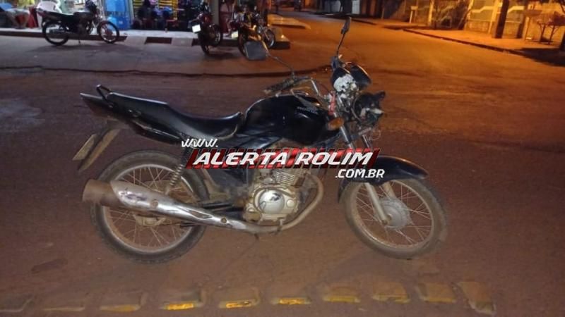 Acidente de trânsito envolvendo carro e moto no bairro Cidade Alta resulta em uma vítima que foi encaminhada à UPA - Vídeo Acidente de trânsito envolvendo carro e moto no bairro Cidade Alta resulta em uma vítima que foi encaminhada à UPA - Vídeo