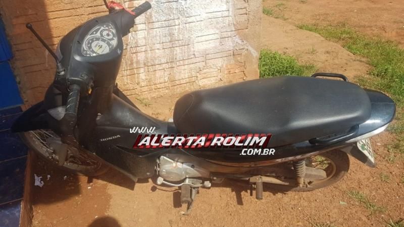 Mulher é socorrida após acidente de trânsito no bairro Olímpico em Rolim de Moura Mulher é socorrida após acidente de trânsito no bairro Olímpico em Rolim de Moura