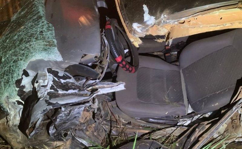 Colisão frontal entre carro e caminhão resultou em uma morte na BR-429 em São Francisco do Guaporé Colisão frontal entre carro e caminhão resultou em uma morte na BR-429 em São Francisco do Guaporé