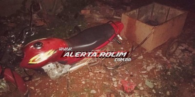 Motocicleta roubada foi recuperada pela Polícia Militar em Rolim de Moura Motocicleta roubada foi recuperada pela Polícia Militar em Rolim de Moura