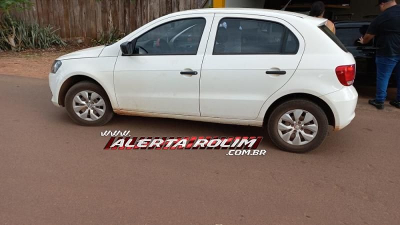 Mulher fratura clavícula após colisão entre carro e moto nesta manhã de terça-feira em Rolim de Moura Mulher fratura clavícula após colisão entre carro e moto nesta manhã de terça-feira em Rolim de Moura