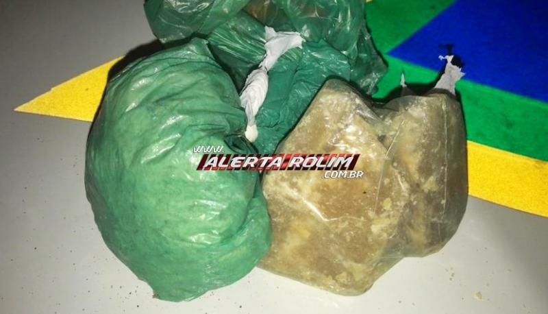 Suspeitos de tráfico de drogas foram presos pela PM em Nova Estrela Suspeitos de tráfico de drogas foram presos pela PM em Nova Estrela