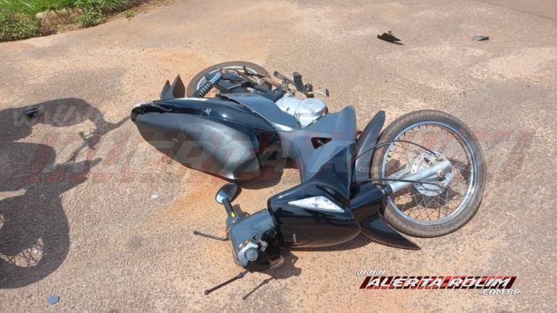 Condutora inabilitada avança via e ocasiona acidente de trânsito em Rolim de Moura Condutora inabilitada avança via e ocasiona acidente de trânsito em Rolim de Moura