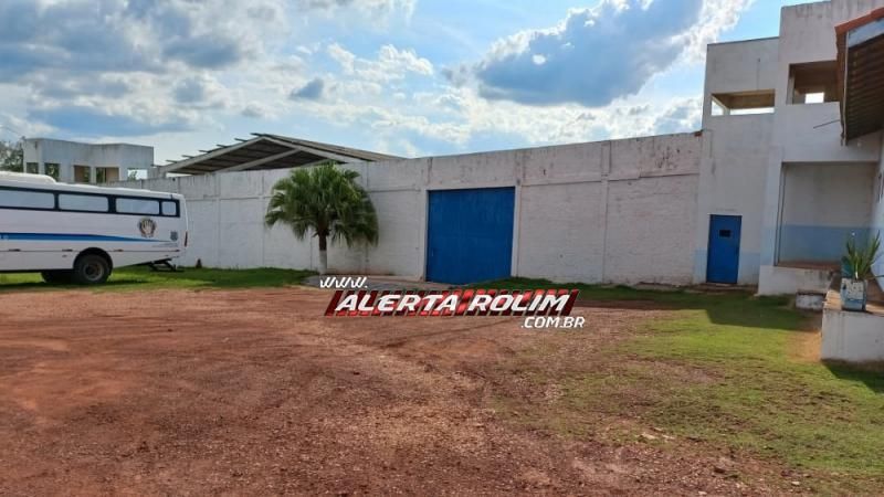 Droga que seria levada a presidiário é interceptada pela Polícia Penal em Rolim de Moura Droga que seria levada a presidiário é interceptada pela Polícia Penal em Rolim de Moura