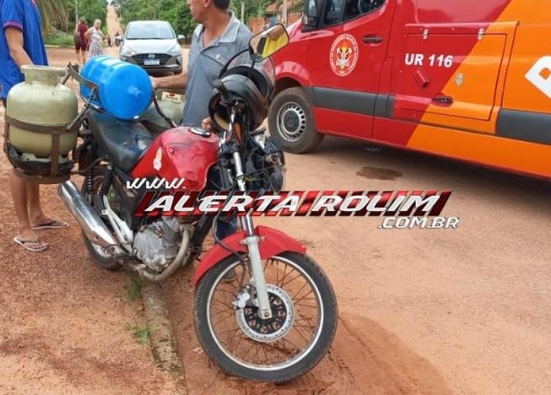 Entregador fica ferido após sofrer queda de moto na Rua Afonso Pena em Rolim de Moura - Vídeo Entregador fica ferido após sofrer queda de moto na Rua Afonso Pena em Rolim de Moura - Vídeo