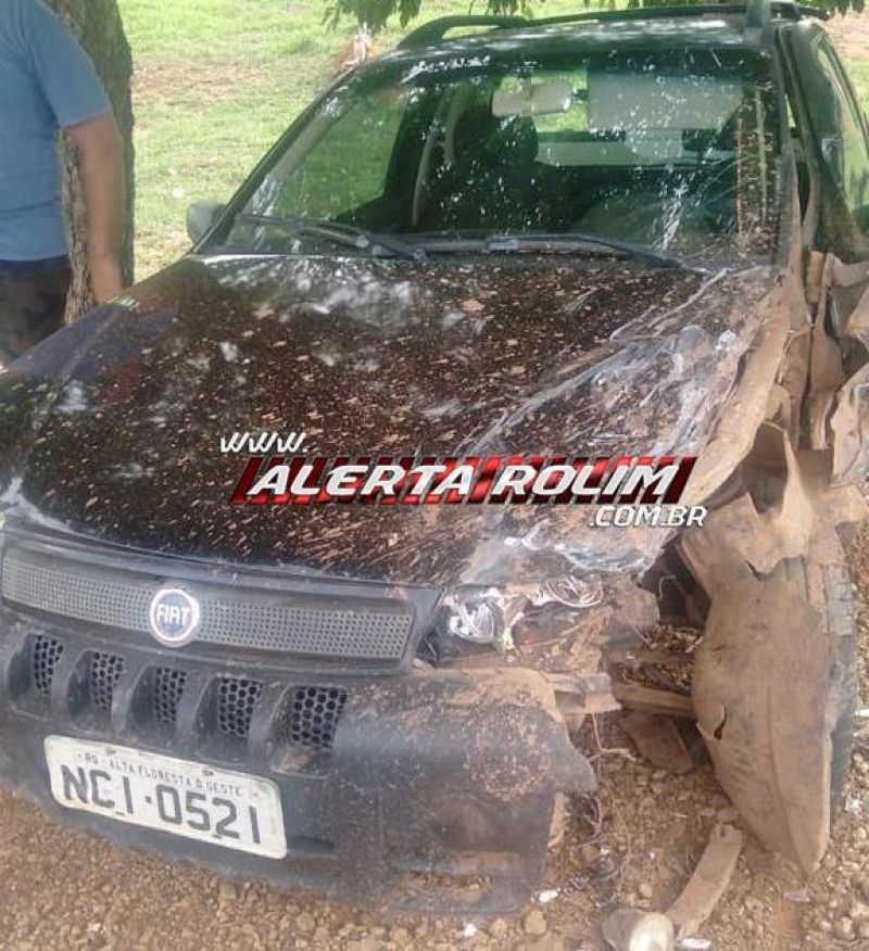 Grave acidente entre dois carros foi registrado na RO-010, entre os municípios de Rolim de Moura e Novo Horizonte do Oeste