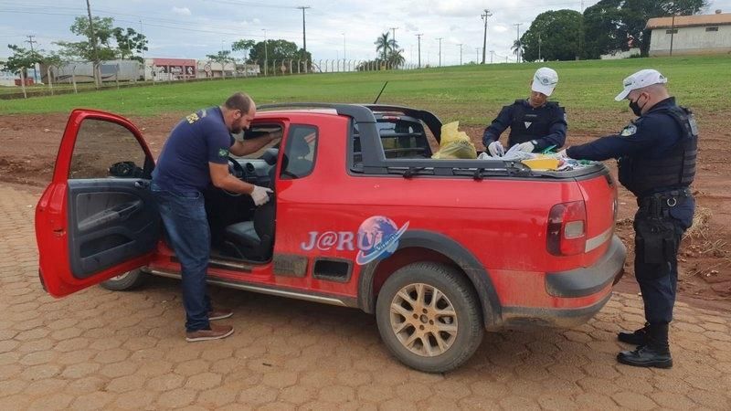 Homem em Saveiro é perseguido e alvejado a tiros em RO Homem em Saveiro é perseguido e alvejado a tiros em RO