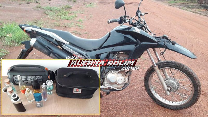 Motocicleta e produtos furtados foram recuperados pela Polícia Militar em Rolim de Moura; dois suspeitos foram presos