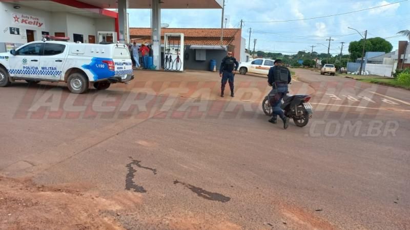 Motorista de Onix branco foge do local após fechar motociclista em Rolim de Moura; Testemunhas repassaram a placa do carro à PM Motorista de Onix branco foge do local após fechar motociclista em Rolim de Moura; Testemunhas repassaram a placa do carro à PM