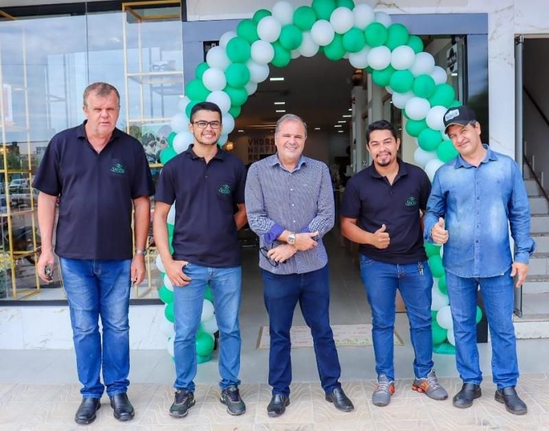 Ótica e Relojoaria Safira reinaugura em Rolim de Moura com um ambiente moderno e acolhedor - VÍDEO Ótica e Relojoaria Safira reinaugura em Rolim de Moura com um ambiente moderno e acolhedor - VÍDEO