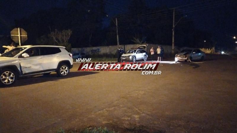 Quarto acidente de trânsito de domingo ocorreu no cruzamento da avenida Recife com a rua Rio Verde em Rolim de Moura Quarto acidente de trânsito de domingo ocorreu no cruzamento da avenida Recife com a rua Rio Verde em Rolim de Moura