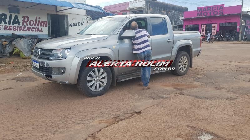 Terceiro acidente do dia envolveu caminhonete e moto e ocorreu no Centro de Rolim de Moura - Vídeo Terceiro acidente do dia envolveu caminhonete e moto e ocorreu no Centro de Rolim de Moura - Vídeo