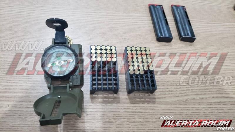 Arma de fogo, munições, bovino furtado e abatido foram apreendidos em Novo Horizonte pela equipe do PATAMO da PM; um homem foi preso Arma de fogo, munições, bovino furtado e abatido foram apreendidos em Novo Horizonte pela equipe do PATAMO da PM; um homem foi preso