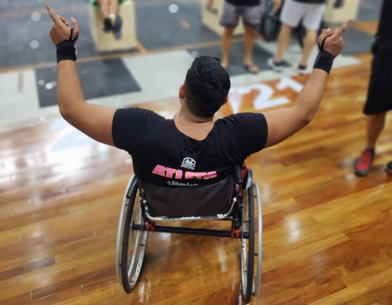 Atleta rolimourense fica em 3º colocado no Campeonato Brasileiro de CrossFit adaptado Rio Carioca Games; vídeo Atleta rolimourense fica em 3º colocado no Campeonato Brasileiro de CrossFit adaptado Rio Carioca Games; vídeo