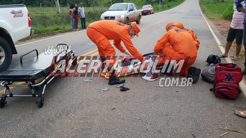Carro capota em grave acidente de trânsito na RO-383 nesta tarde de terça-feira em Rolim de Moura Carro capota em grave acidente de trânsito na RO-383 nesta tarde de terça-feira em Rolim de Moura
