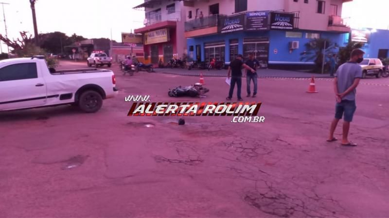 Colisão entre carro e moto na tarde de quinta-feira resultou em uma pessoa ferida em Rolim de Moura Colisão entre carro e moto na tarde de quinta-feira resultou em uma pessoa ferida em Rolim de Moura