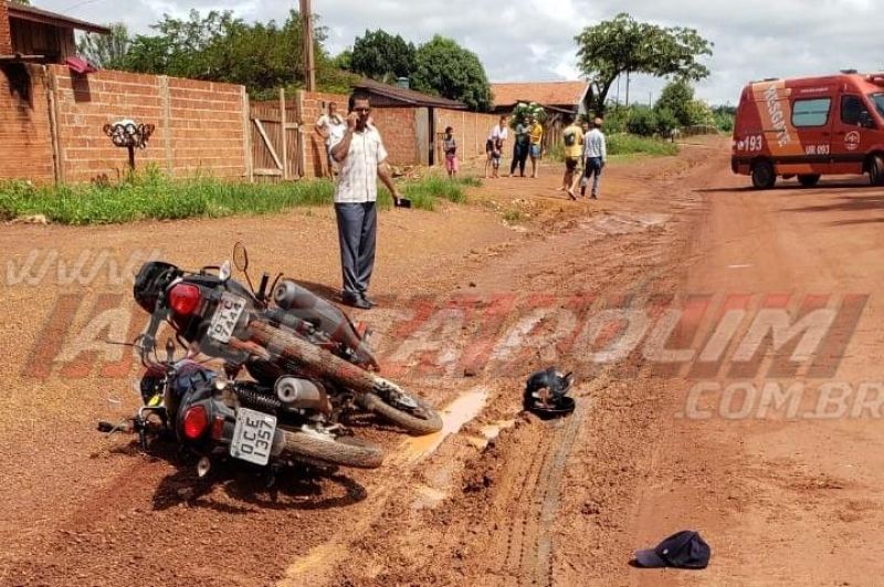 Colisão entre duas motos ocorreu na Rua Parnaíba neste domingo em Rolim de Moura Colisão entre duas motos ocorreu na Rua Parnaíba neste domingo em Rolim de Moura