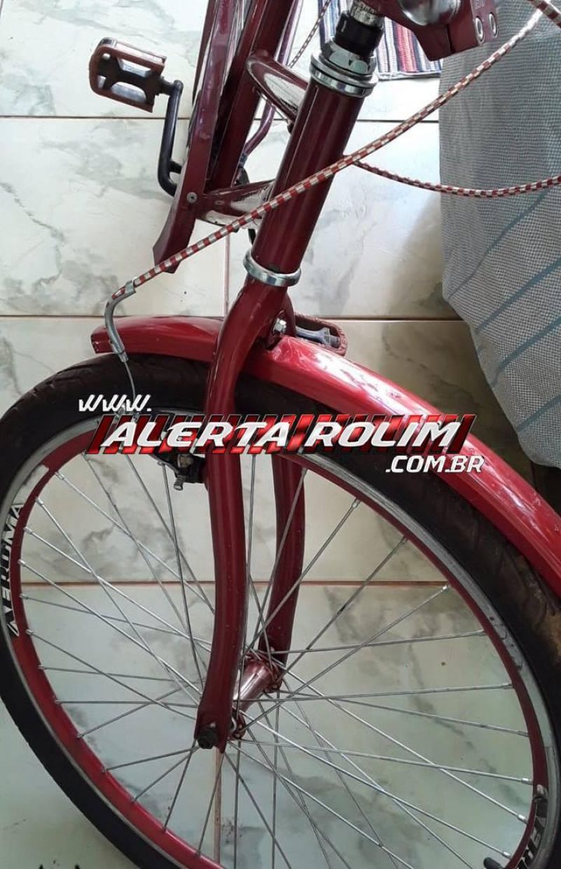 Duas bicicletas foram furtadas dentro de escola em Rolim de Moura Duas bicicletas foram furtadas dentro de escola em Rolim de Moura