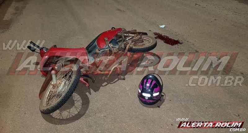 Duas mulheres foram socorridas pelos Bombeiros após colisão de duas motocicletas no centro de Rolim de Moura Duas mulheres foram socorridas pelos Bombeiros após colisão de duas motocicletas no centro de Rolim de Moura