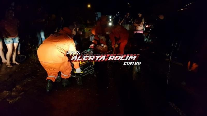 Motociclista foi socorrido pelo Corpo de Bombeiros após colidir frontalmente em carro no bairro Beira Rio Motociclista foi socorrido pelo Corpo de Bombeiros após colidir frontalmente em carro no bairro Beira Rio