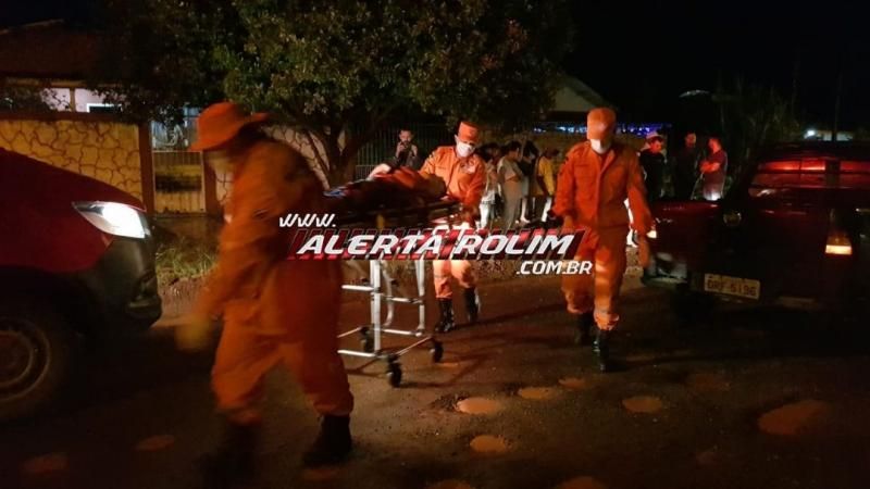 Motociclista foi socorrido pelo Corpo de Bombeiros após colidir frontalmente em carro no bairro Beira Rio Motociclista foi socorrido pelo Corpo de Bombeiros após colidir frontalmente em carro no bairro Beira Rio