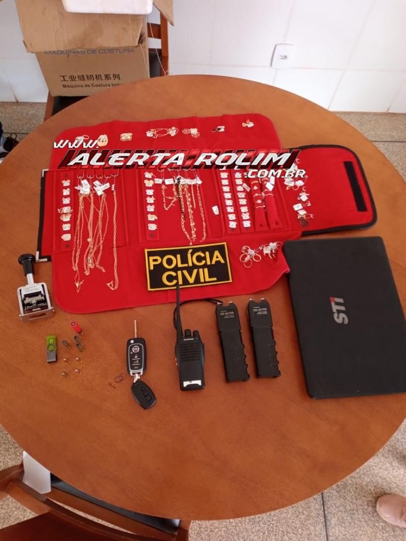 PC apreende munições e objetos de origem duvidosa durante cumprimento de Mandado de Busca e Apreensão em residência de Rolim de Moura PC apreende munições e objetos de origem duvidosa durante cumprimento de Mandado de Busca e Apreensão em residência de Rolim de Moura