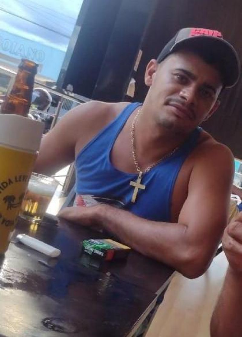 Caso Conveniência - Comparsa de atirador é flagranteado pela autoridade policial por tentativa de homicídio - Confusão foi por causa de cigarro - Vídeo Caso Conveniência - Comparsa de atirador é flagranteado pela autoridade policial por tentativa de homicídio - Confusão foi por causa de cigarro - Vídeo