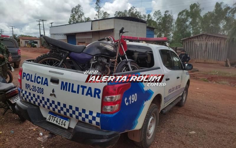 Durante Operação “Paz no Campo”, Polícia Militar do 10º Batalhão recupera moto furtada e apreende arma de fogo Durante Operação “Paz no Campo”, Polícia Militar do 10º Batalhão recupera moto furtada e apreende arma de fogo