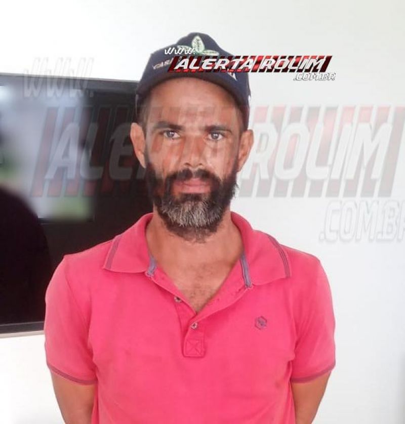 Homem foi preso pela Polícia Militar logo após matar mulher com vários golpes de canivete em Alto Alegre dos Parecis Homem foi preso pela Polícia Militar logo após matar mulher com vários golpes de canivete em Alto Alegre dos Parecis