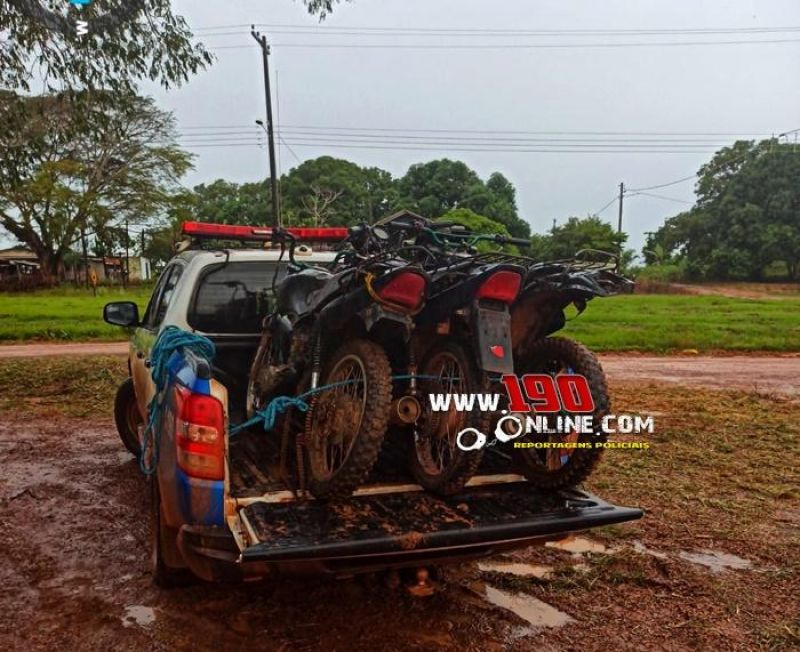 Patamo e Força Tática recuperam motocicletas com registro de Roubo/furto em Operação na zona Rural em Alta Floresta D´Oeste Patamo e Força Tática recuperam motocicletas com registro de Roubo/furto em Operação na zona Rural em Alta Floresta D´Oeste