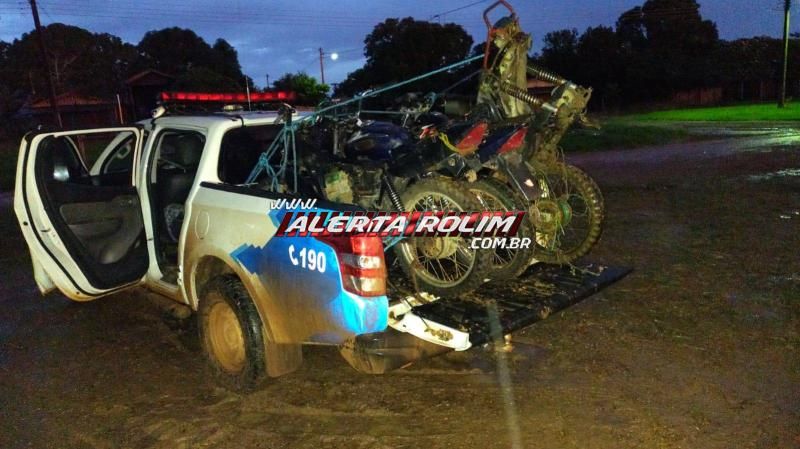 Patamo e Força Tática recuperam motocicletas com registro de Roubo/furto em Operação na zona Rural em Alta Floresta D´Oeste Patamo e Força Tática recuperam motocicletas com registro de Roubo/furto em Operação na zona Rural em Alta Floresta D´Oeste