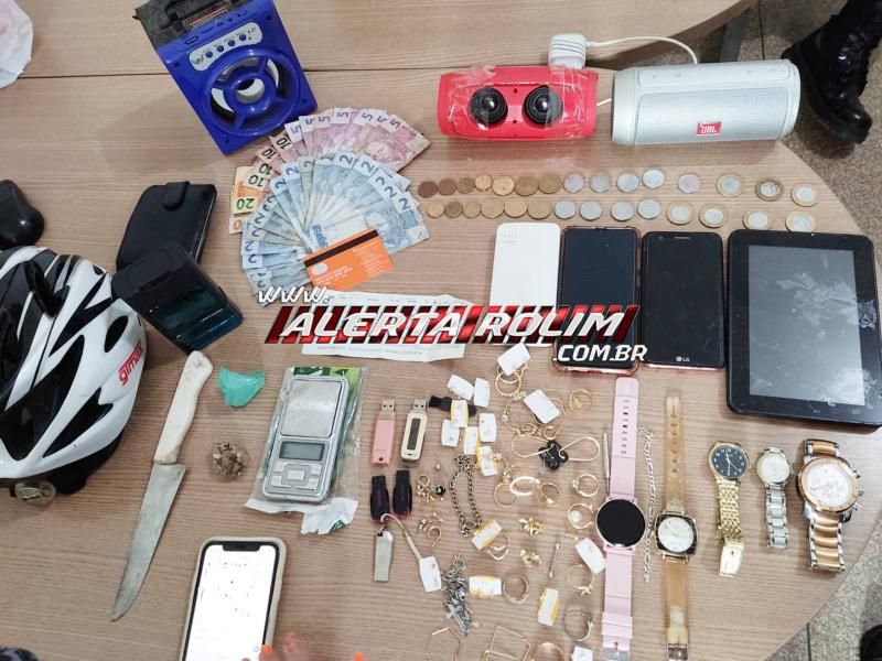 Acusado de tráfico de drogas foi preso durante trabalho em conjunto entre a PM e PC em Rolim de Moura; Vídeo Acusado de tráfico de drogas foi preso durante trabalho em conjunto entre a PM e PC em Rolim de Moura; Vídeo